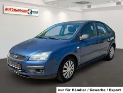 Blau Gebraucht 2006 Ford Focus Trend Limousine | 699 € (Guter Preis)