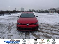 Kings red (metallic) Gebraucht 2023 VW Golf VIII GTI Limousine | 25.900 € (Superpreis)