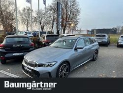 Grau Gebraucht 2025 BMW 330 M Sport Kombi | 39.950 € (Superpreis)