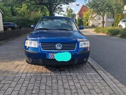Blau Gebraucht 2002 VW Passat Limousine | 2.000 € (Guter Preis)