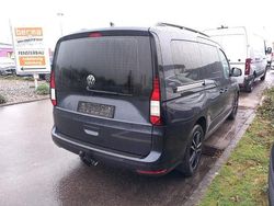 Starlight blue metallic starlight blue metallic Gebraucht 2024 VW Caddy Maxi S Van / Kleinbus | 35.064 € (Etwas zu teuer)