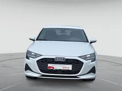 Gletscherweiß metallic Gebraucht 2024 Audi A3 Sportback Advanced Plus Limousine | 28.490 € (Guter Preis)