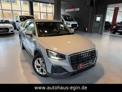 Grau Gebraucht 2021 Audi Q2 Basis SUV | 19.480 €