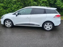 Weiß Gebraucht 2015 Renault Clio GrandTour Kombi | 5.600 €