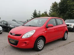 Electric red Gebraucht 2011 Hyundai i20 Kleinwagen | 3.690 € (Fairer Preis)