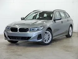 Grau Gebraucht 2024 BMW 318 Sport Line Kombi | 32.390 € (Guter Preis)