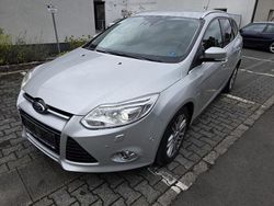 Silber Gebraucht 2013 Ford Focus Titanium Kombi | 5.491 € (Guter Preis)