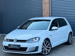 Weiß Gebraucht 2015 VW Golf VII GTD Limousine | 13.899 € (Fairer Preis)