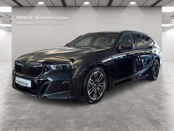 Schwarz Gebraucht 2024 BMW 520 Comfort Edition Kombi | 53.900 € (Etwas zu teuer)