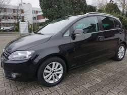Deep black perleffekt Gebraucht 2011 VW Golf Plus Cross Style Van / Kleinbus | 9.999 € (Etwas zu teuer)