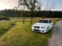 Weiß Gebraucht 2007 BMW 525 Limousine | 10.500 €