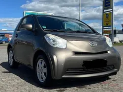 Toyota iQ