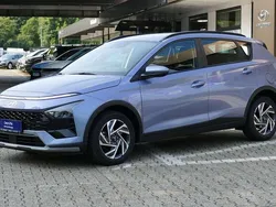 Meta blue / mic Gebraucht 2024 Hyundai Bayon Trend SUV | 22.490 € (Fairer Preis)