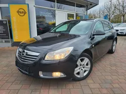 Schwarz Gebraucht 2012 Opel Insignia Edition Kombi | 2.950 € (Superpreis)