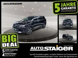 Lackierung schwarz perla nera/metal Gebraucht 2023 Peugeot 5008 GTi Van / Kleinbus | 31.999 € (Teuer)