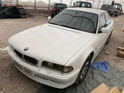 Weiß Gebraucht 1997 BMW 735 Limousine | 1.799 €