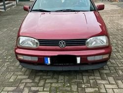 Rot Gebraucht 1997 VW Golf III Kleinwagen | 1.600 € (Fairer Preis)
