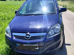 Blau Gebraucht 2012 Opel Zafira Family Van / Kleinbus | 4.000 € (Guter Preis)