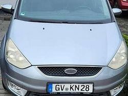 Grau Gebraucht 2007 Ford Galaxy Ghia Van / Kleinbus | 6.000 € (Etwas zu teuer)