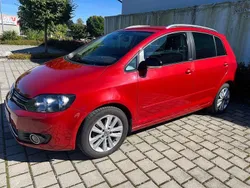 Rot Gebraucht 2011 VW Golf Plus Van / Kleinbus | 5.990 € (Guter Preis)