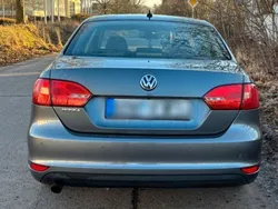 Grau Gebraucht 2011 VW Jetta Comfortline Limousine | 4.400 € (Guter Preis)