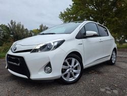 Weiß Gebraucht 2012 Toyota Yaris Club Kleinwagen | 8.950 € (Etwas zu teuer)