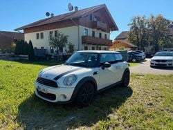 Beige Gebraucht 2010 Mini Cooper D Kleinwagen | 3.999 €