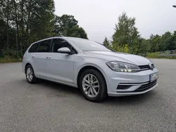 Weiß Gebraucht 2018 VW Golf VII Comfortline Kombi | 8.000 € (Fairer Preis)