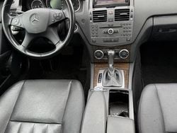 Silber Gebraucht 2009 Mercedes C350 Edition Limousine | 4.800 €