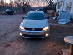 Silber Gebraucht 2012 VW Jetta Limousine | 4.500 € (Fairer Preis)