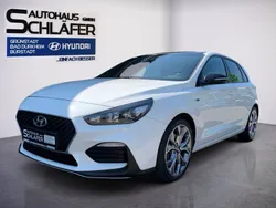 Weiß Gebraucht 2019 Hyundai i30 N Line Limousine | 14.480 € (Fairer Preis)