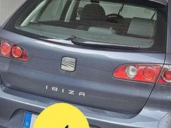 Grau Gebraucht 2006 Seat Ibiza Comfort Kleinwagen | 1.800 € (Fairer Preis)