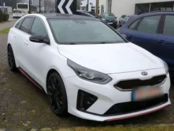 Weiß Gebraucht 2020 Kia ProCeed GT 3 Kleinwagen | 22.990 € (Superpreis)