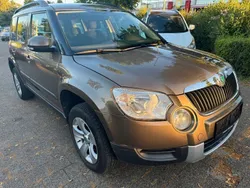 Braun Gebraucht 2011 Skoda Yeti Ambition SUV | 3.990 € (Guter Preis)