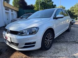 Weiß Gebraucht 2017 VW Golf VII Allstar Limousine | 11.300 € (Guter Preis)