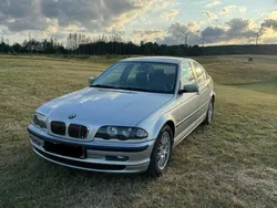 Silber Gebraucht 1999 BMW 323 Limousine | 3.900 € (Fairer Preis)