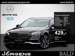 Metalliclack obsidianschwarz Gebraucht 2021 Mercedes E400 Avantgarde Kombi | 45.650 € (Fairer Preis)