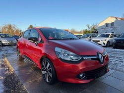 Rot Gebraucht 2015 Renault Clio IV Luxe Limousine | 10.999 € (Fairer Preis)