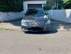 Grau Gebraucht 2012 Mercedes C180 Avantgarde Kombi | 12.499 € (Fairer Preis)