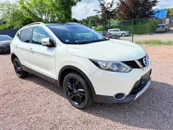 Weiß Gebraucht 2016 Nissan Qashqai Black Edition SUV | 14.499 € (Guter Preis)
