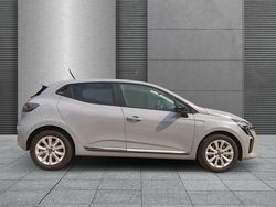 Gebraucht 2025 Renault Clio V Evolution Kleinwagen | 20.240 € (Guter Preis)