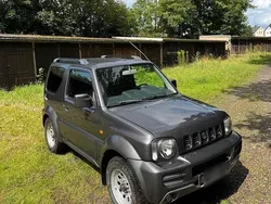Grau Gebraucht 2011 Suzuki Jimny SUV | 8.399 € (Fairer Preis)