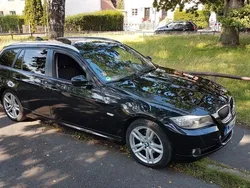 Schwarz Gebraucht 2012 BMW 320 Sport Line Kombi | 7.000 € (Fairer Preis)