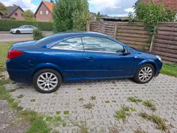 Blau Gebraucht 2006 Opel Astra Cabriolet Cabrio | 2.999 €