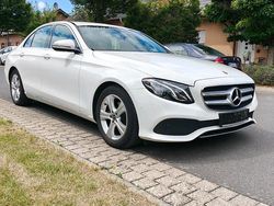 Weiß Gebraucht 2018 Mercedes E200 Avantgarde Limousine | 23.950 € (Guter Preis)