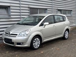 Gold Gebraucht 2006 Toyota Corolla Verso Van / Kleinbus | 5.490 € (Fairer Preis)