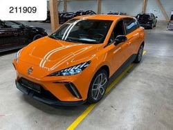 Orange Gebraucht 2023 MG MG4 EV Luxury Kleinwagen | 18.440 € (Superpreis)