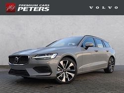 Grau Gebraucht 2023 Volvo V60 Core Kombi | 35.849 € (Guter Preis)
