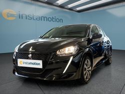 Schwarz Gebraucht 2022 Peugeot e-208 Kleinwagen | 16.399 € (Fairer Preis)