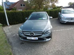 Grau Gebraucht 2020 Mercedes C200 Avantgarde Kombi | 23.540 € (Guter Preis)